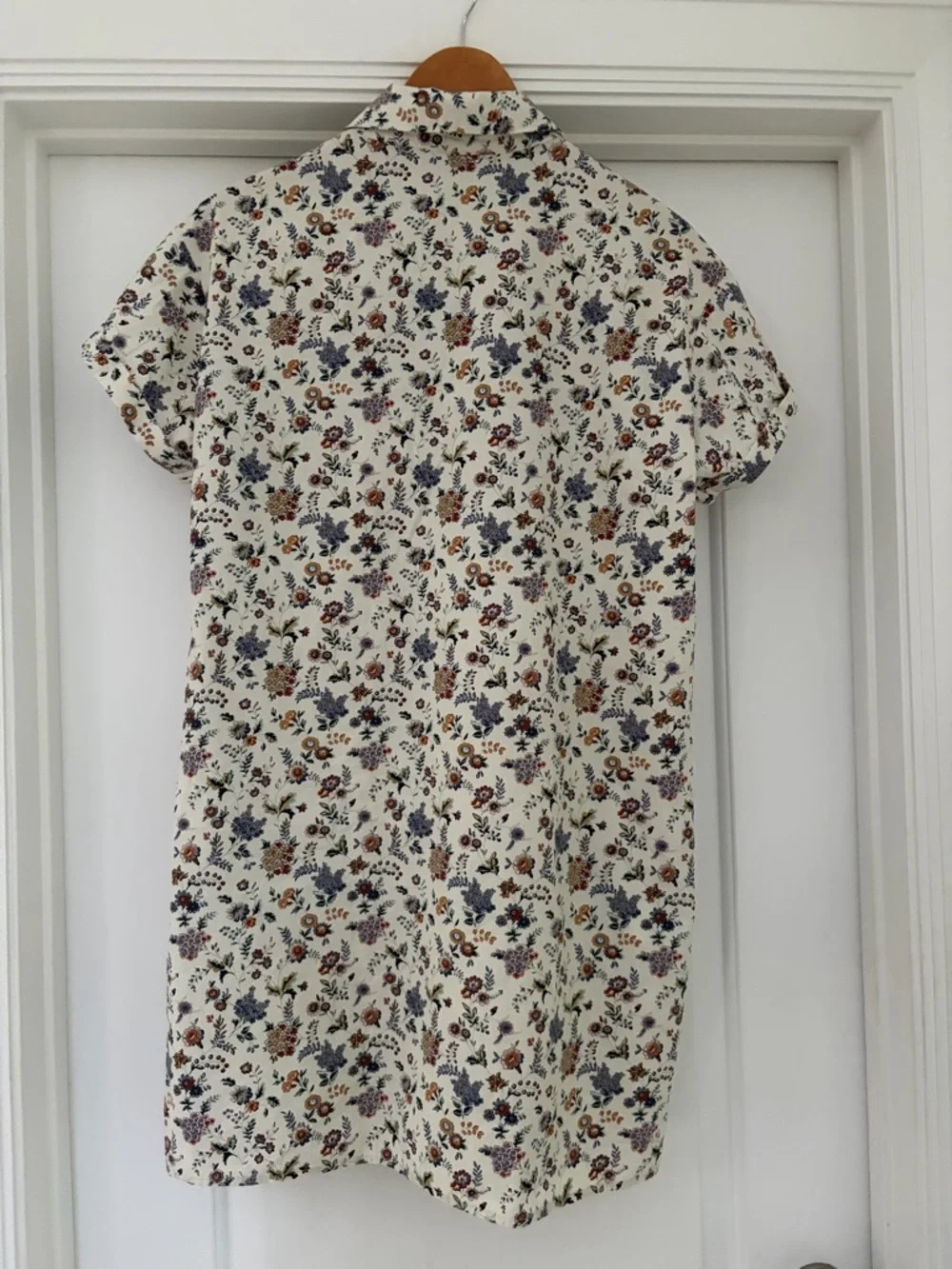 zeagoo Cream Floral Short-Sleeve Button-Down Shirt Dress - Picture 4 of 8